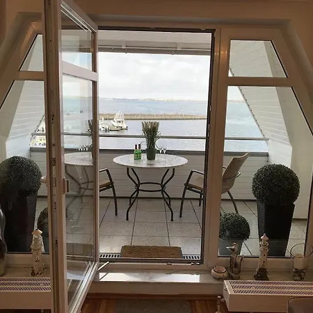 Apartamento Hafenblick Wiek auf Rügen